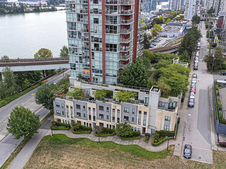 TH3-125 Columbia Street, New Westminster, BC, V3L 0G8 - 8