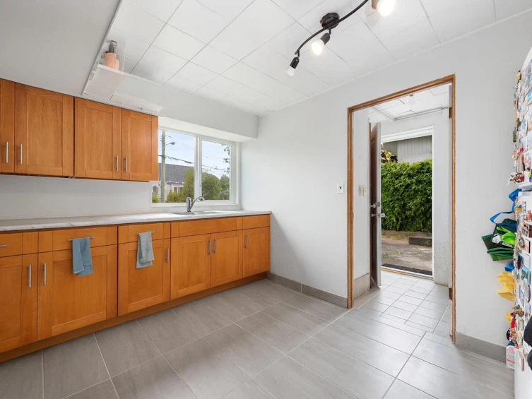 4561 Nanaimo Street, Vancouver, BC, V5N 5J5 - 7