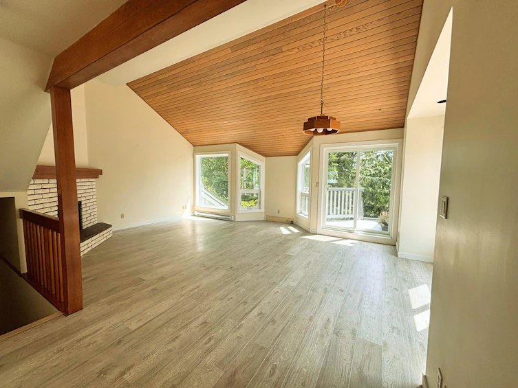 9-5753 Wharf Avenue, Sechelt, BC, V7Z 0H5 - 2