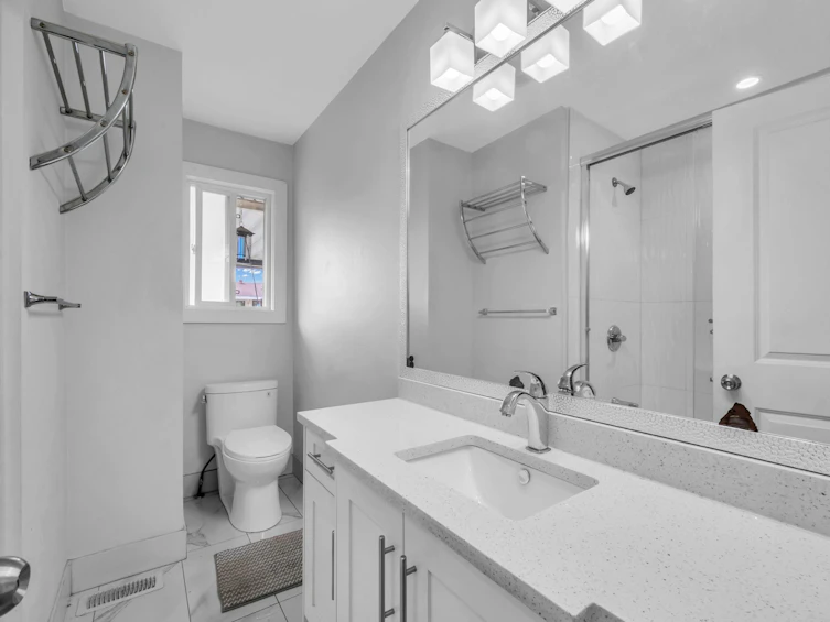 8855 146a Street, Surrey, BC, V3R 6Z9 - 16