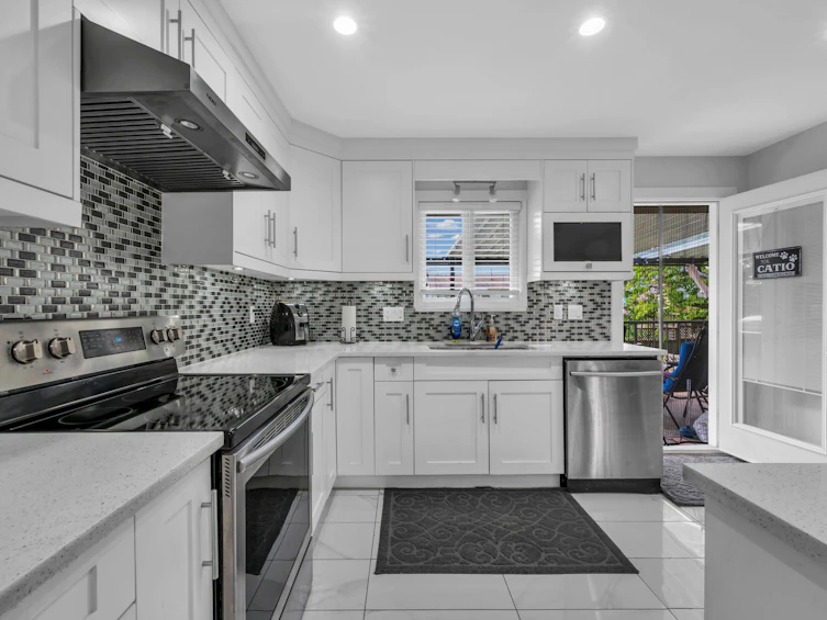 8855 146a Street, Surrey, BC, V3R 6Z9 - 14