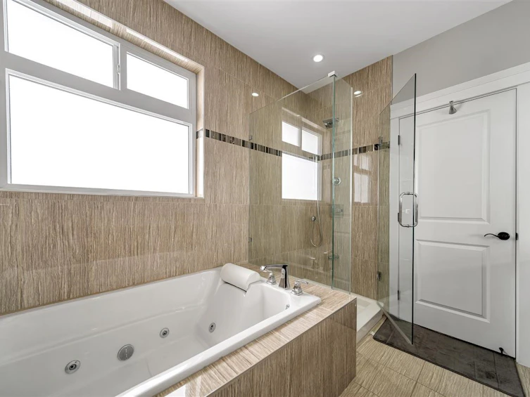 13837 60a Avenue, Surrey, BC, V3X 0H3 - 15