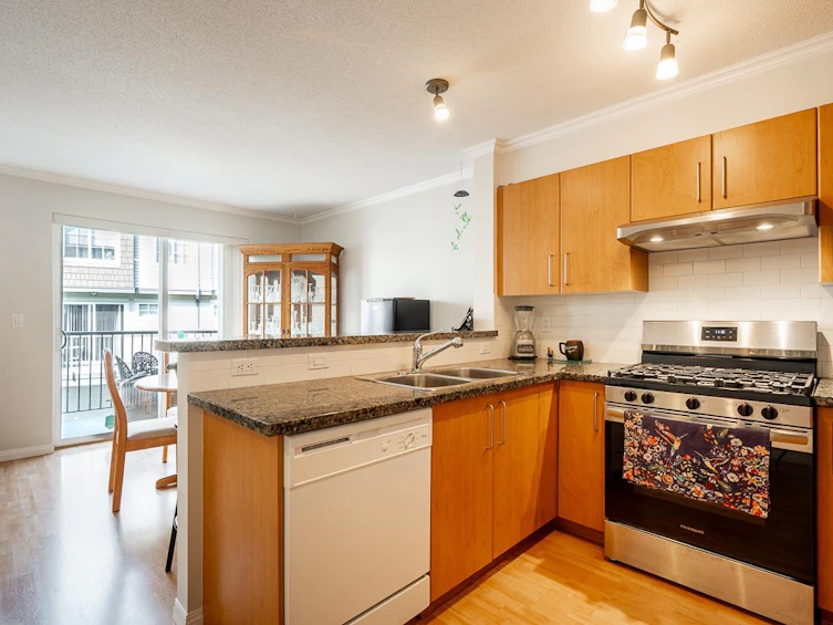 157-3288 Noel Drive, Burnaby, BC, V3J 1J8 - 9