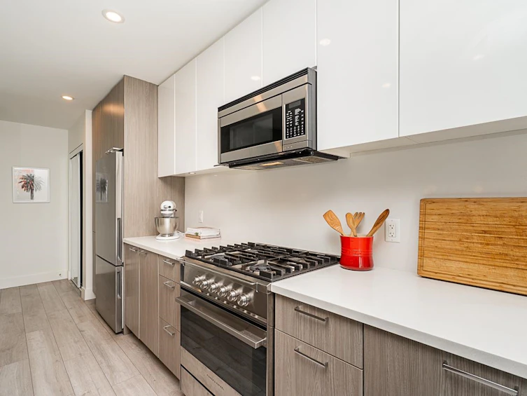 3412 St. Catherines Street, Vancouver, BC, V5V 3C4 - 14