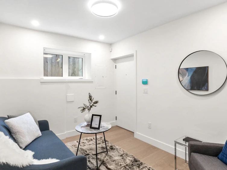 525 E 11th Avenue, Vancouver, BC, V5T 2E1 - 14