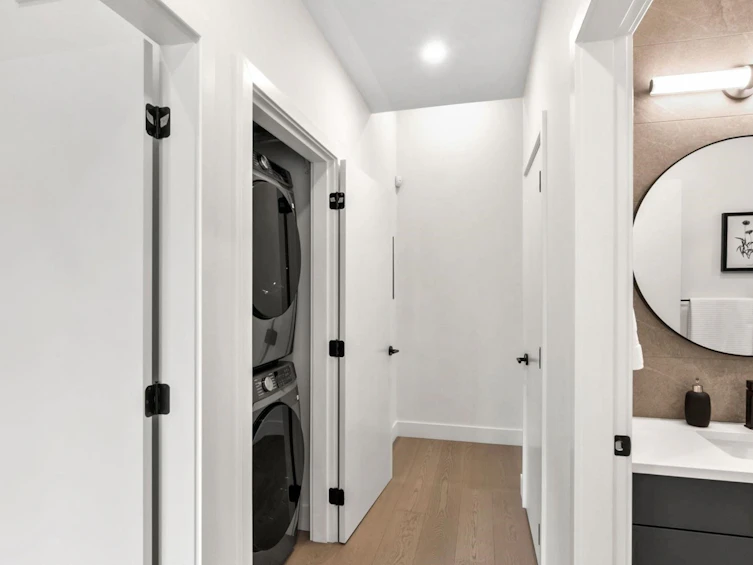 525 E 11th Avenue, Vancouver, BC, V5T 2E1 - 21