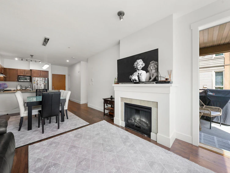 204-1111 E 27th Street, North Vancouver, BC, V7J 1S3 - 5