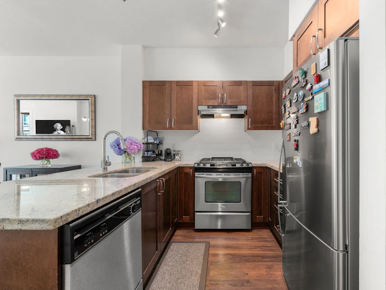 204-1111 E 27th Street, North Vancouver, BC, V7J 1S3 - 15