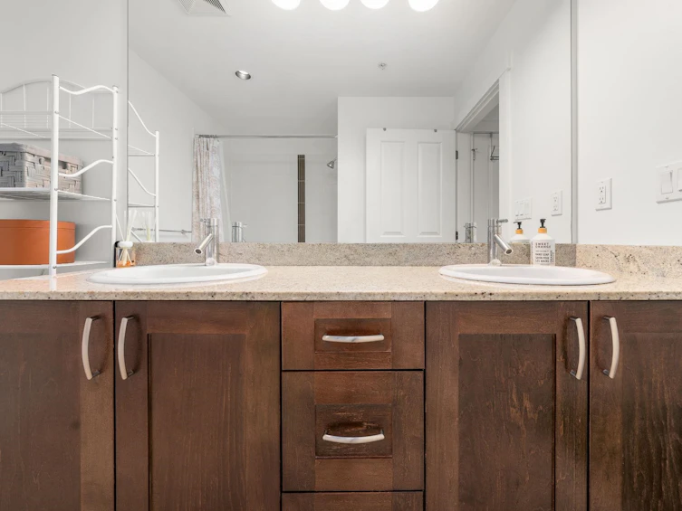 204-1111 E 27th Street, North Vancouver, BC, V7J 1S3 - 24