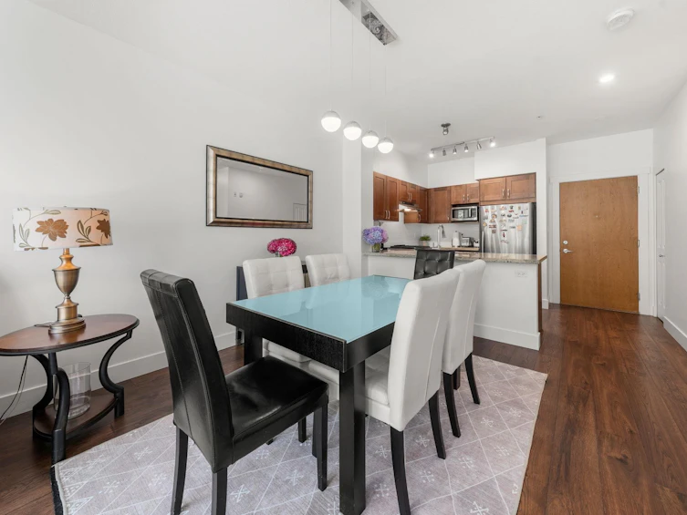 204-1111 E 27th Street, North Vancouver, BC, V7J 1S3 - 9