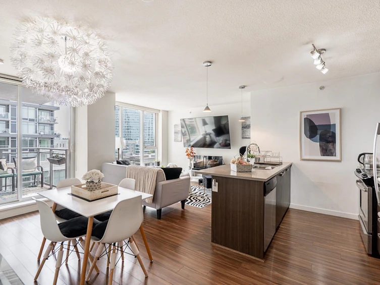 708-13325 102a Avenue, Surrey, BC, V3T 0J5 - 5