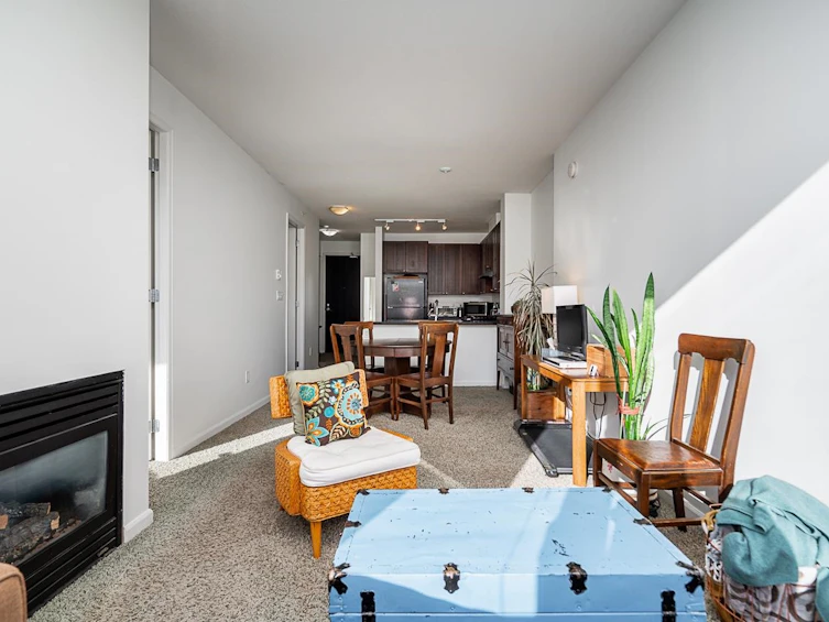 1004-170 W 1st Street, North Vancouver, BC, V7M 3P2 - 15