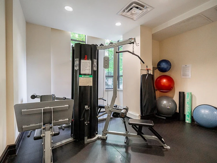 1004-170 W 1st Street, North Vancouver, BC, V7M 3P2 - 28