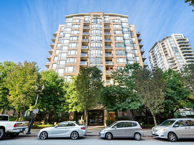1004-170 W 1st Street, North Vancouver, BC, V7M 3P2 - 3