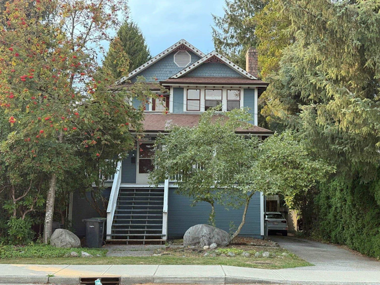 808 Porter Street, Coquitlam, BC, V3J 5C2 - 2