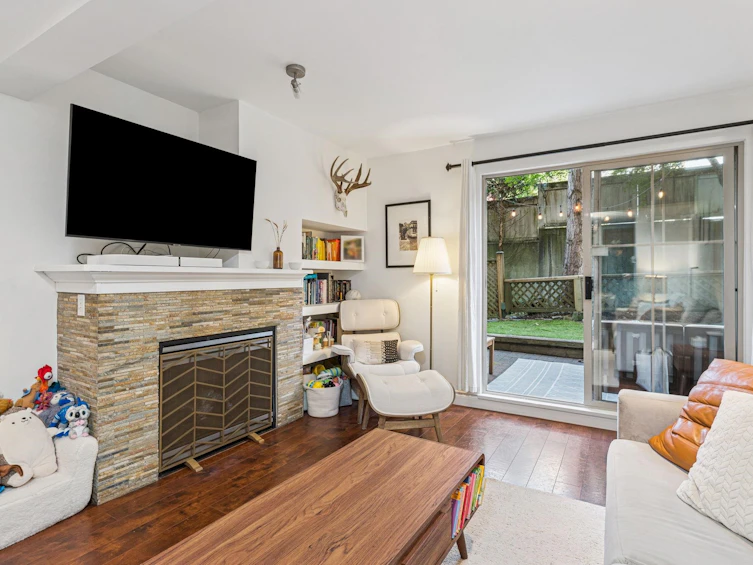 11-2375 W Broadway, Vancouver, BC, V6K 2E6 - 8