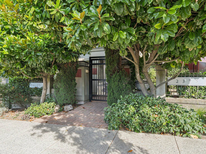 11 - 2375 W Broadway Street, Vancouver BC V6K 2E6
