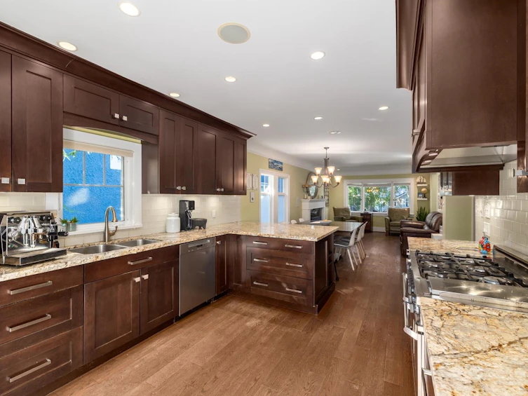 3432 W 13th Avenue, Vancouver, BC, V6R 2S1 - 18