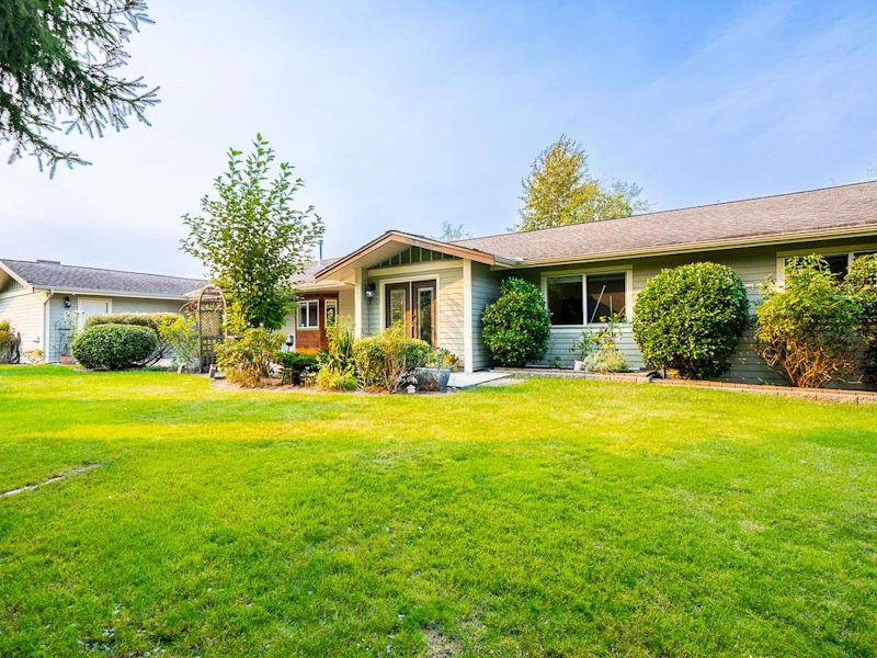 23801 122nd Avenue, Maple Ridge BC V4R 1N2