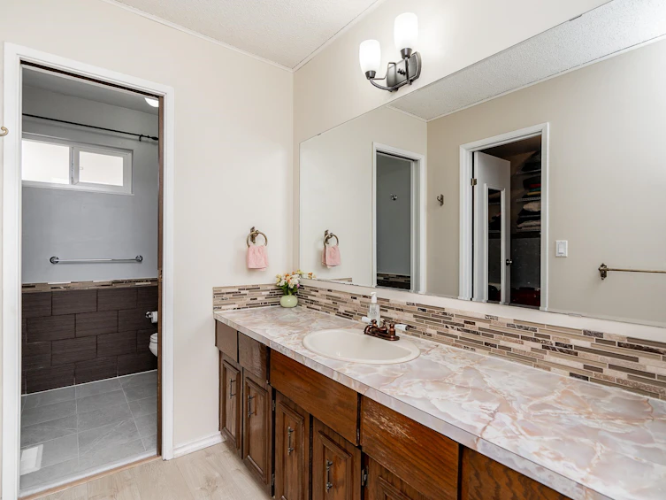 9674 155a Street, Surrey, BC, V3R 7N8 - 20