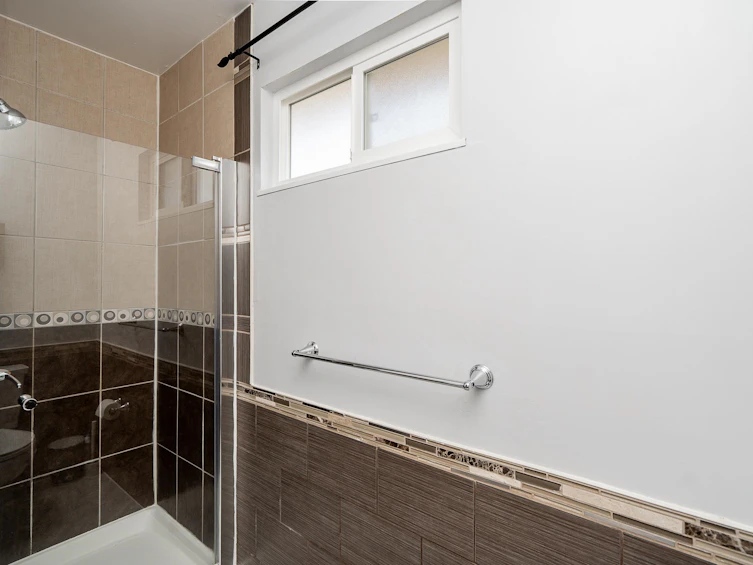9674 155a Street, Surrey, BC, V3R 7N8 - 13