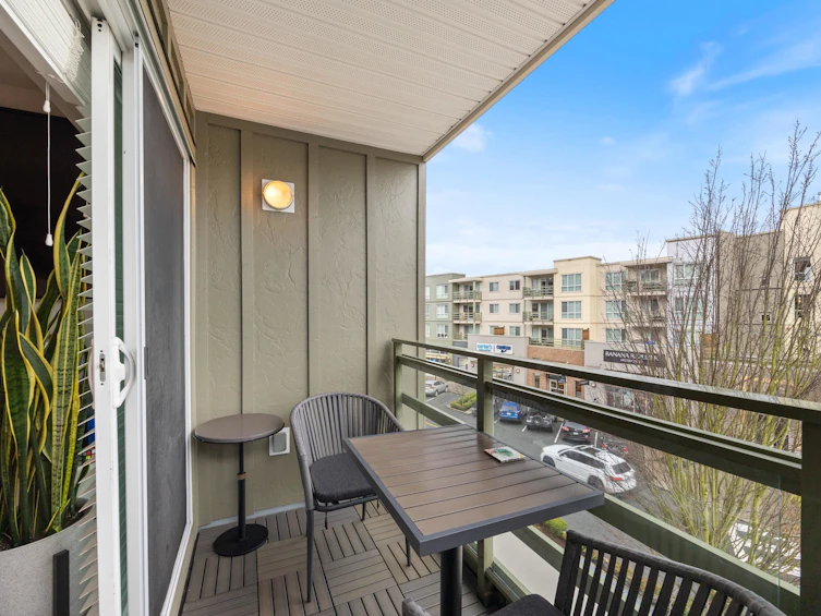 201-15745 Croydon Drive, Surrey, BC, V3Z 2L5 - 23