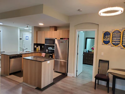 211-6688 120 Street - 5