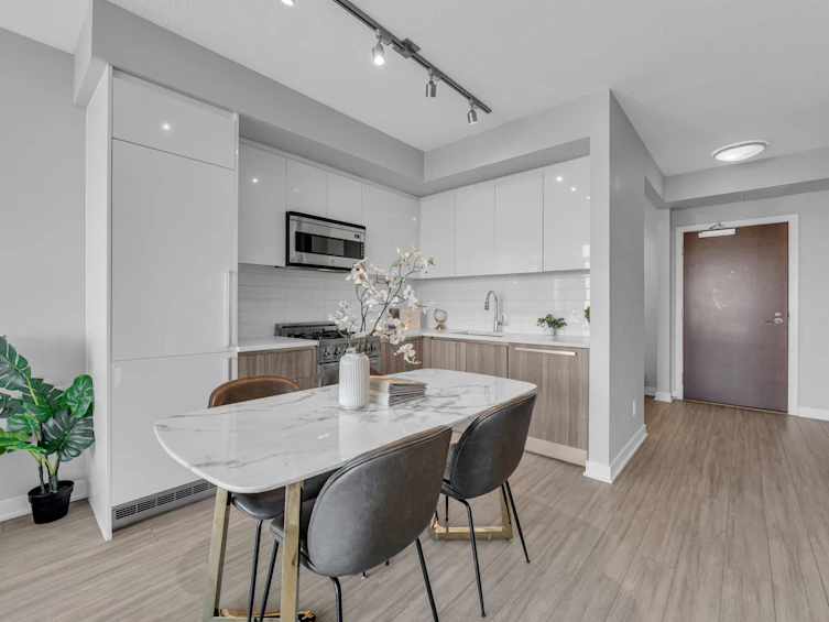 3002-4900 Lennox Lane, Burnaby, BC, V5H 0G9 - 10