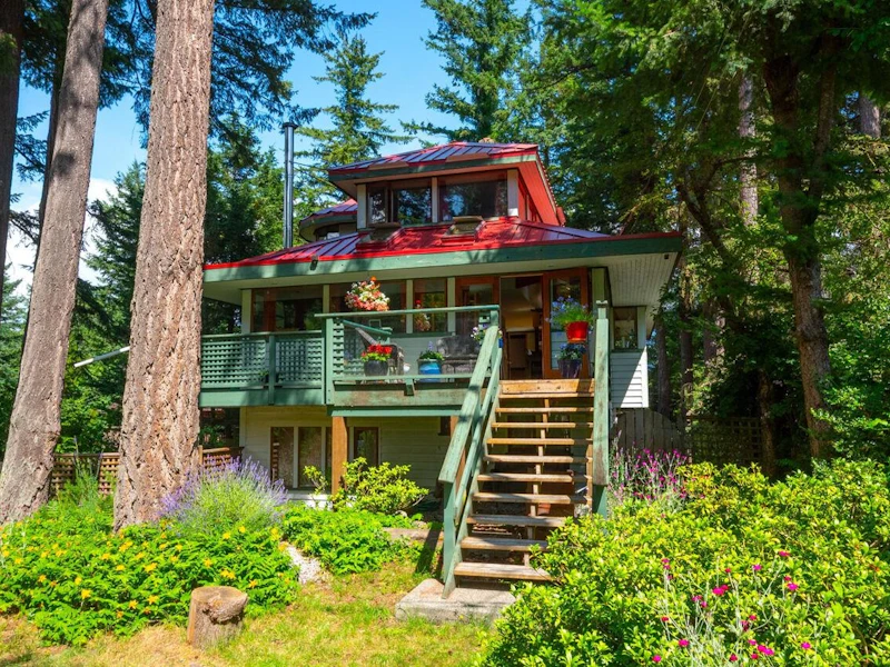 1261 Eagles Nest Road, Bowen Island BC V0N 1G1