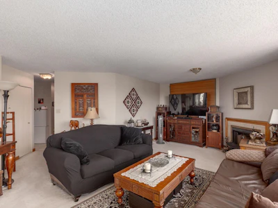 411-1450 Pennyfarthing Drive - 3