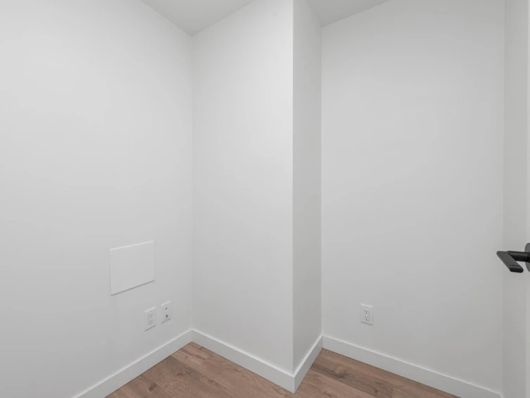 1108-10448 University Drive, Surrey, BC, V3T 0S7 - 11