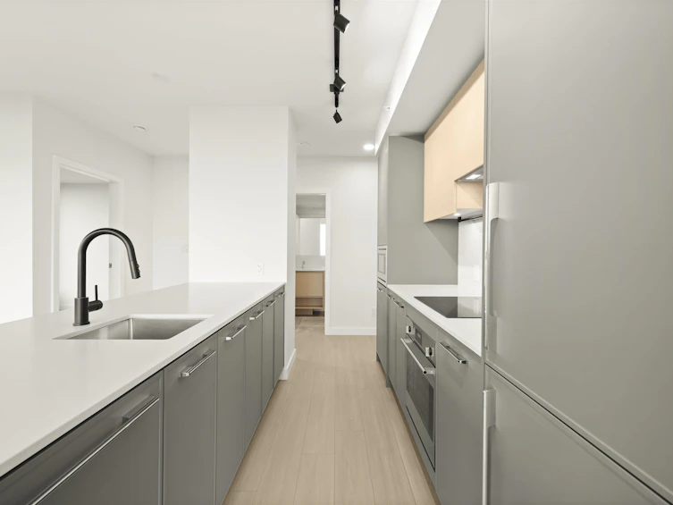 4106-13745 George Junction, Surrey, BC, V3T 4Y3 - 11