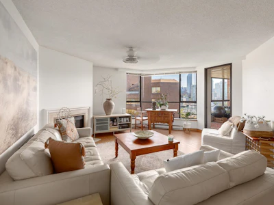 1003-1450 Pennyfarthing Drive - 3
