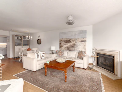 1003-1450 Pennyfarthing Drive - 5
