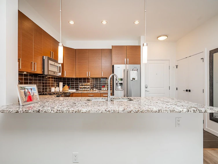 202-288 Hampton Street, New Westminster, BC, V3M 5L9 - 10