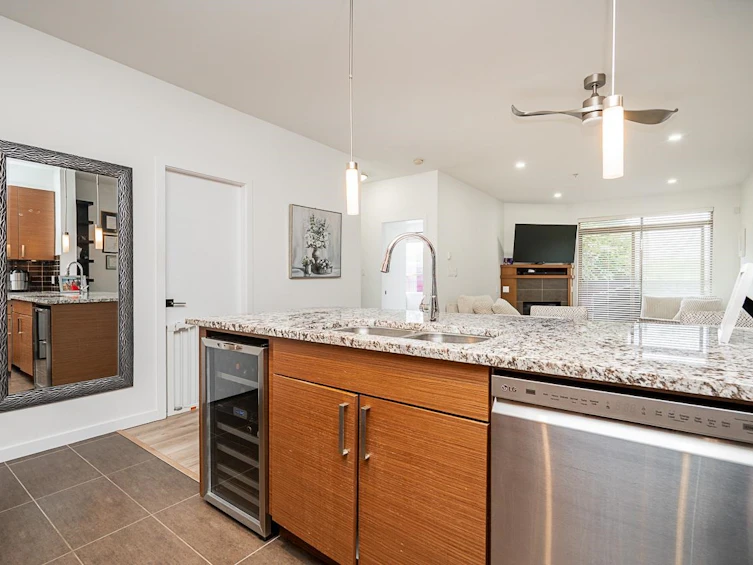 202-288 Hampton Street, New Westminster, BC, V3M 5L9 - 8