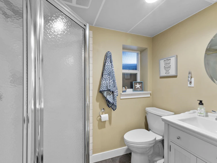 311 Spruce Street, Cultus Lake, BC, V2R 4Y7 - 28