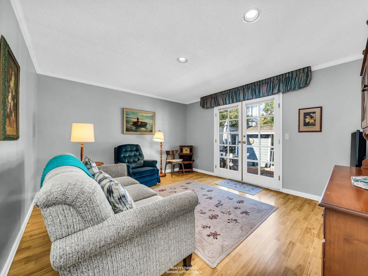 5221 1 Avenue, Delta, BC, V4M 1B4 - 16