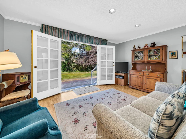 5221 1 Avenue, Delta, BC, V4M 1B4 - 14