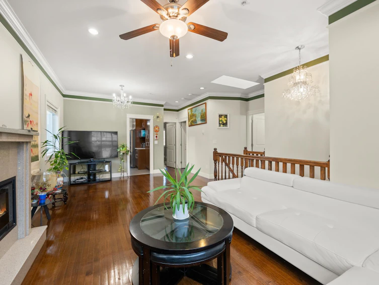 2643 E 8th Avenue, Vancouver, BC, V5M 1W4 - 6