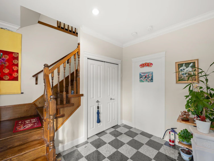 2643 E 8th Avenue, Vancouver, BC, V5M 1W4 - 35