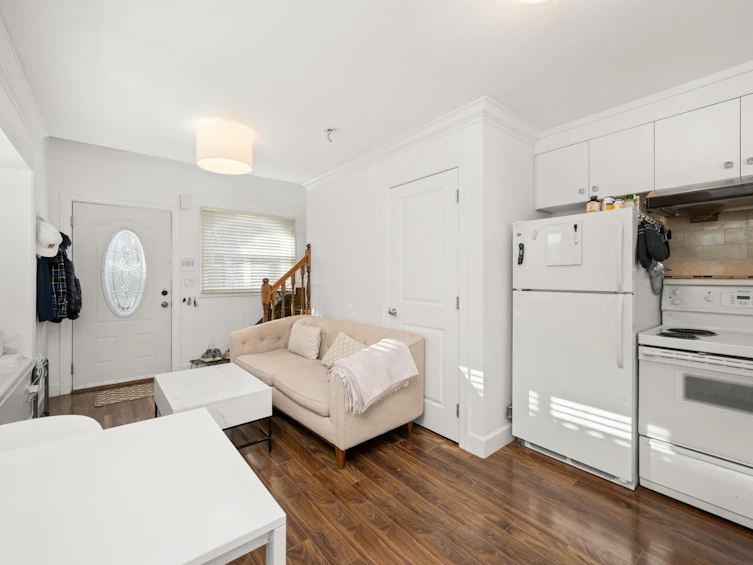2643 E 8th Avenue, Vancouver, BC, V5M 1W4 - 28