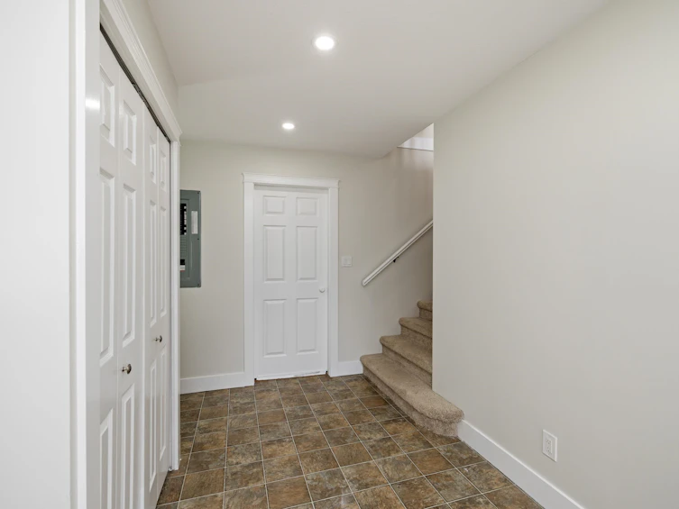 8475 Cade Barr Street, Mission, BC, V2V 7K4 - 14