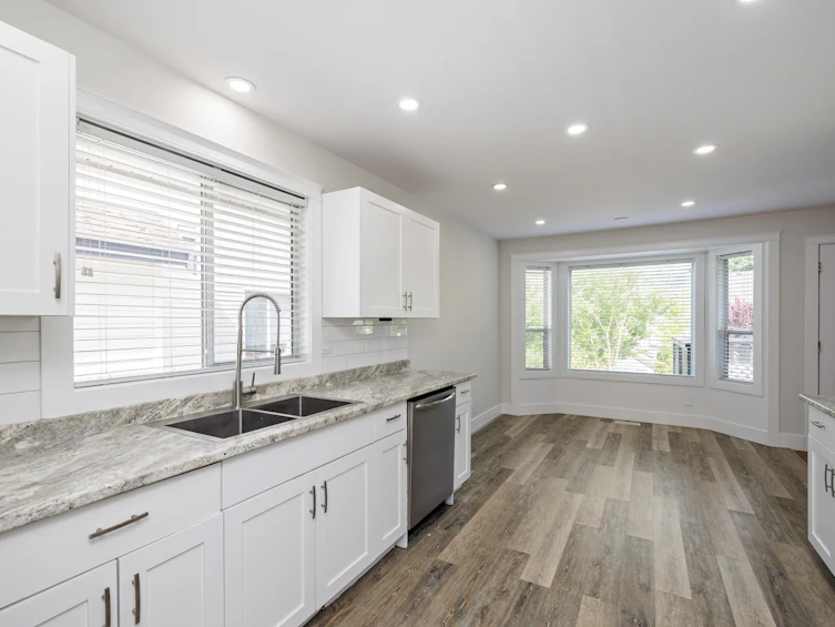 8475 Cade Barr Street, Mission, BC, V2V 7K4 - 6