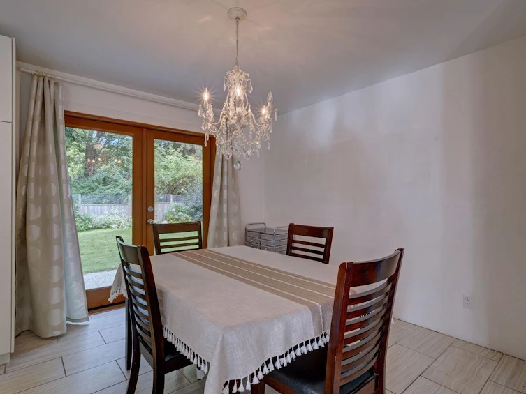 329 Burns Road, Gibsons, BC, V0N 1V8 - 16