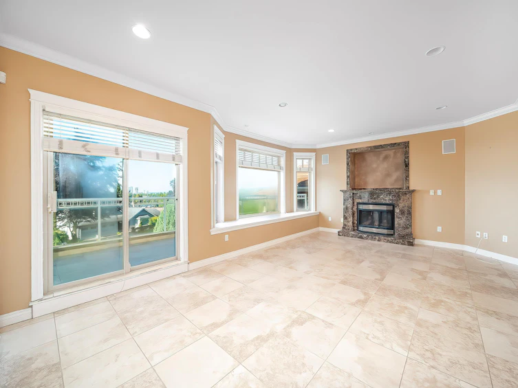 7371 Union Street, Burnaby, BC, V5A 1J1 - 9