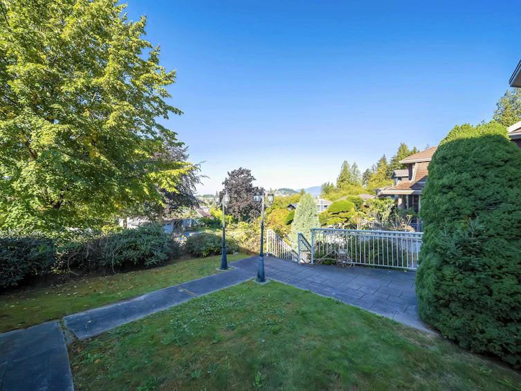7371 Union Street, Burnaby, BC, V5A 1J1 - 2