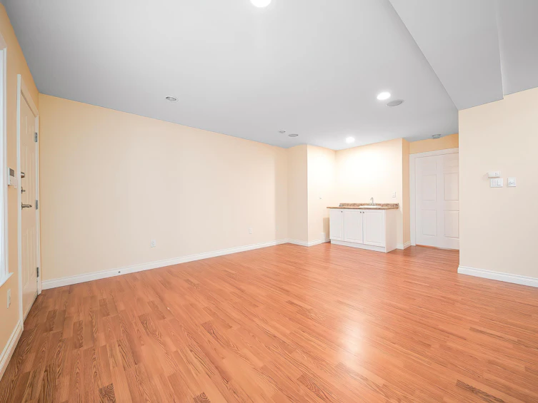 7371 Union Street, Burnaby, BC, V5A 1J1 - 29