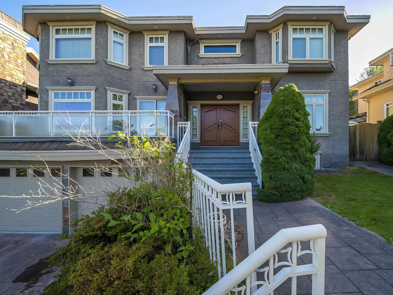 7371 Union Street, Burnaby BC V5A 1J1