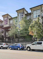 207 20630 Douglas Crescent